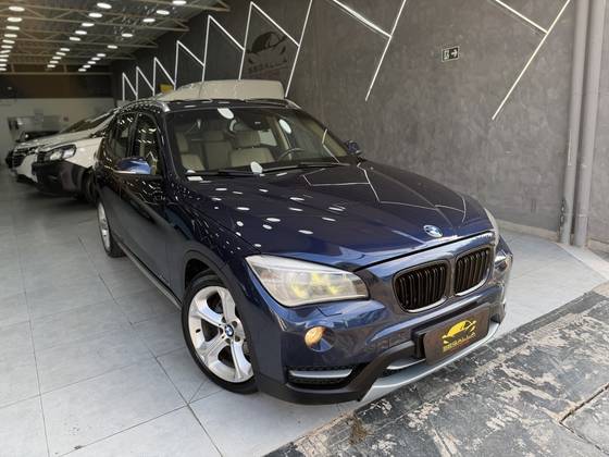 BMW X1 2.0 16V TURBO GASOLINA SDRIVE20I 4P AUTOMÁTICO BMW X1 2.0 16V TURBO GASOLINA SDRIVE20I 4P AUTOMÁTICO